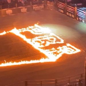 Meet your Posher, Stacy